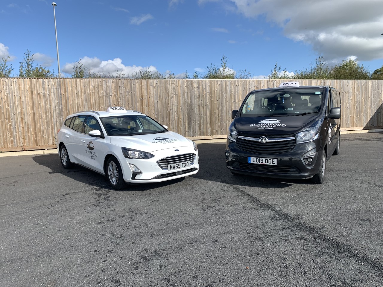 - Blandford Taxis